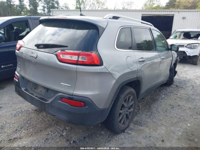 1C4PJLCB5GW107711 Jeep Cherokee Latitude