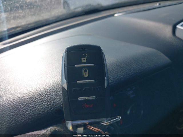 2019 RAM 1500 1C6SRFBT0KN822397 Photo 10