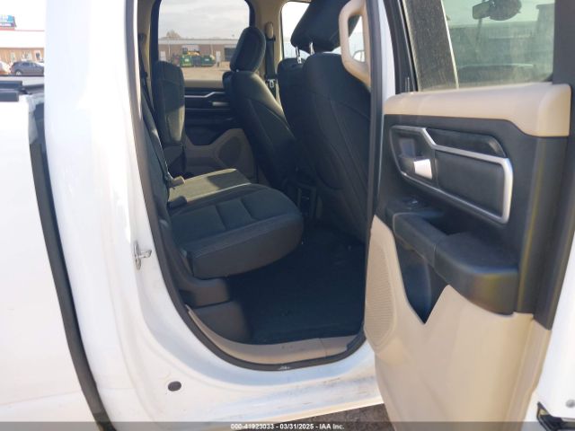 2019 RAM 1500 1C6SRFBT0KN822397 Photo 7