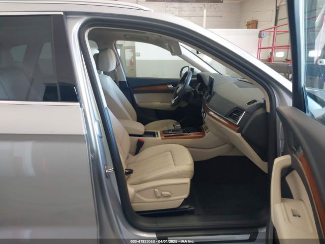 WA1AAAFY6M2108521 Audi Q5 Premium 45 Tfsi Quattro S Tronic