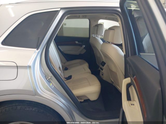 WA1AAAFY6M2108521 Audi Q5 Premium 45 Tfsi Quattro S Tronic
