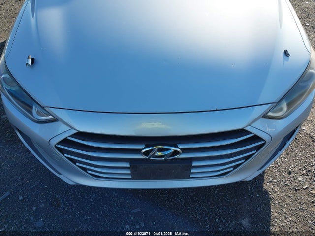 KMHD74LF9HU156039 Hyundai ELANTRA SE