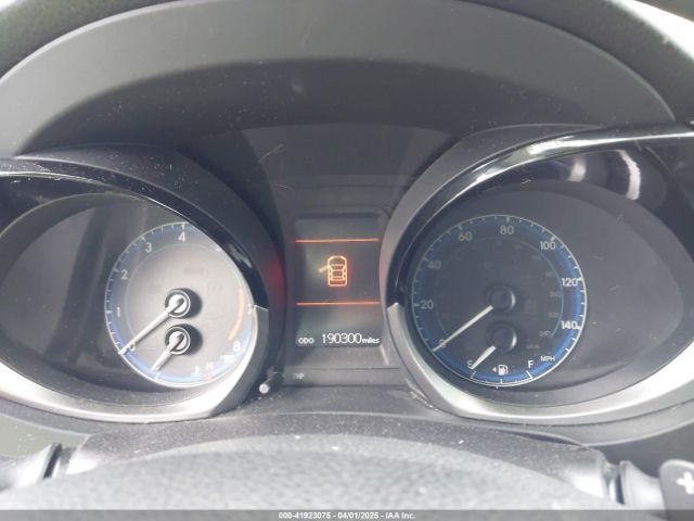 2T1BURHE1EC211867 Toyota Corolla S Plus