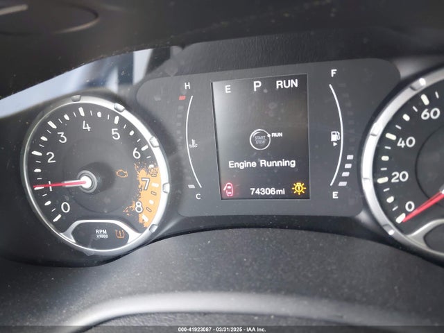 ZACCJBAB5HPF98730 Jeep Renegade Sport 4x4