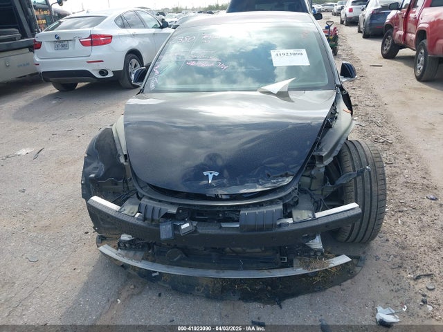 5YJ3E1EB2JF148250 Tesla Model 3 Long Range/performance