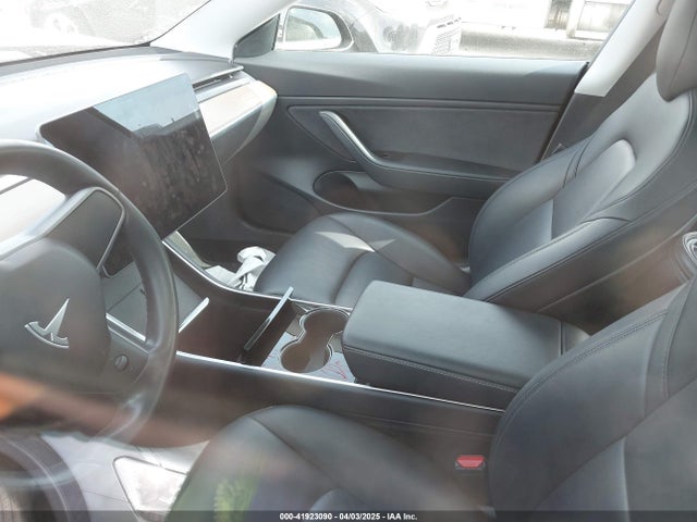 5YJ3E1EB2JF148250 Tesla Model 3 Long Range/performance