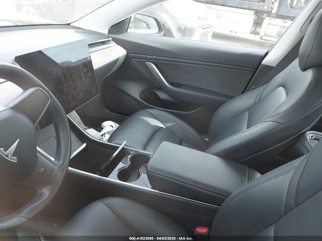 5YJ3E1EB2JF148250 Tesla Model 3 Long Range/performance