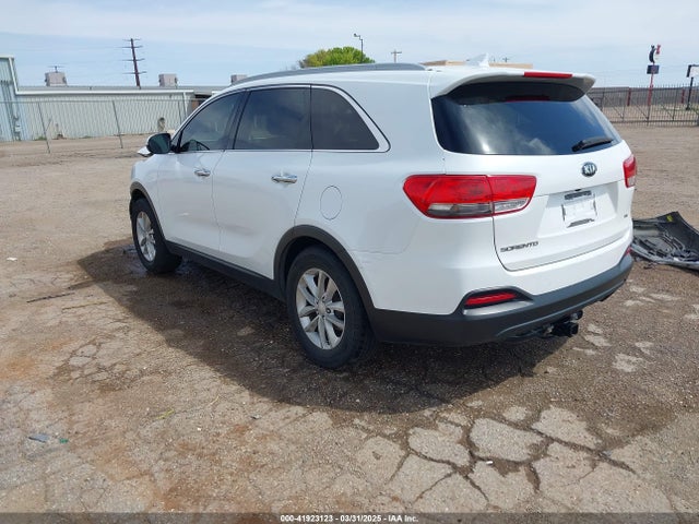 5XYPG4A51GG023545 KIA Sorento 3.3l Lx