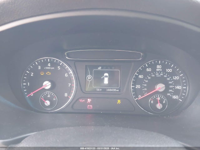 5XYPG4A51GG023545 KIA Sorento 3.3l Lx