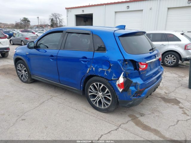 2018 MITSUBISHI OUTLANDER SPORT JA4AR3AW8JU000962 Photo 2