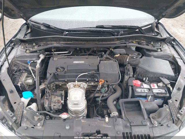 1HGCR2F58GA079960 Honda k24w1