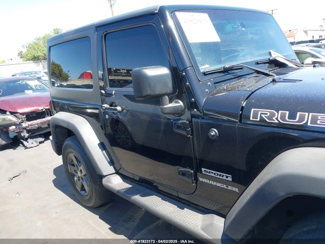 1C4AJWAG2HL588381 Jeep Wrangler Sport 4x4