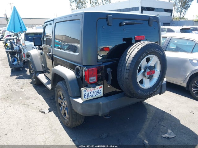 1C4AJWAG2HL588381 Jeep Wrangler Sport 4x4
