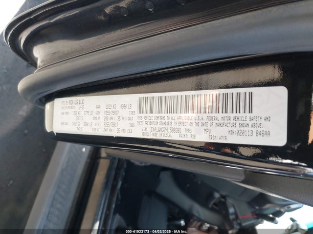 1C4AJWAG2HL588381 Jeep Wrangler Sport 4x4