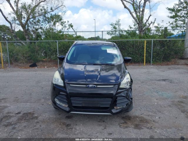 1FMCU0G74GUB04316 Ford ESCAPE SE