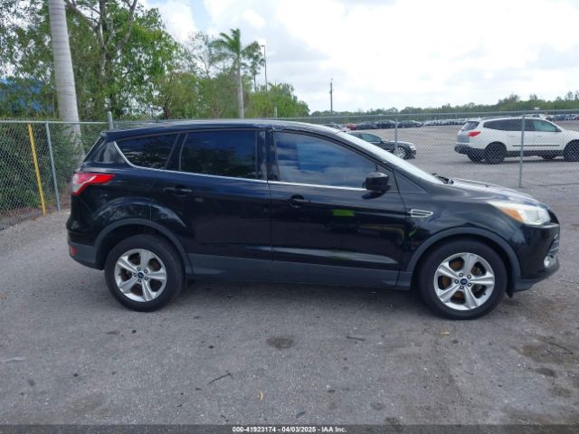 1FMCU0G74GUB04316 Ford ESCAPE SE