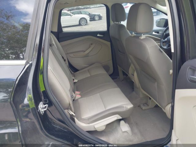 1FMCU0G74GUB04316 Ford ESCAPE SE