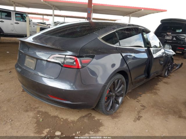 5YJ3E1EC0LF640965 Tesla 2020