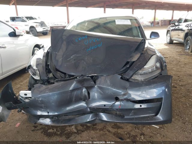 5YJ3E1EC0LF640965 Tesla 2020