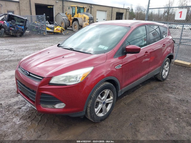 1FMCU9GX8EUE19282 Ford ESCAPE SE
