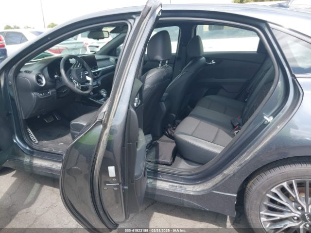 3KPF54AD5RE738076 KIA Forte Gt-line