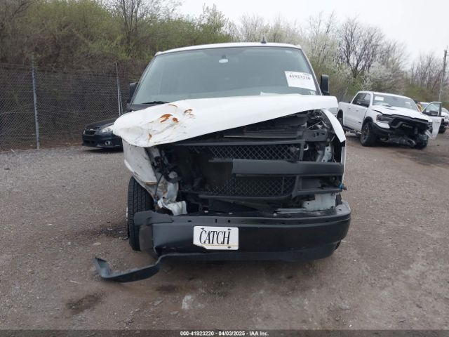 1GAZGNFP2P1137216 Chevrolet Express Passenger Rwd 3500 Extended Wheelbase Ls