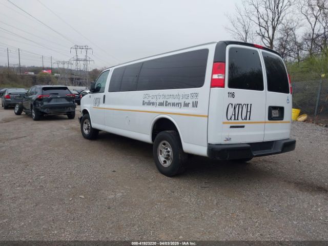 1GAZGNFP2P1137216 Chevrolet Express Passenger Rwd 3500 Extended Wheelbase Ls