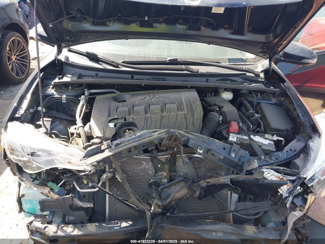 2T1BURHE6JC986353 Toyota COROLLA SE