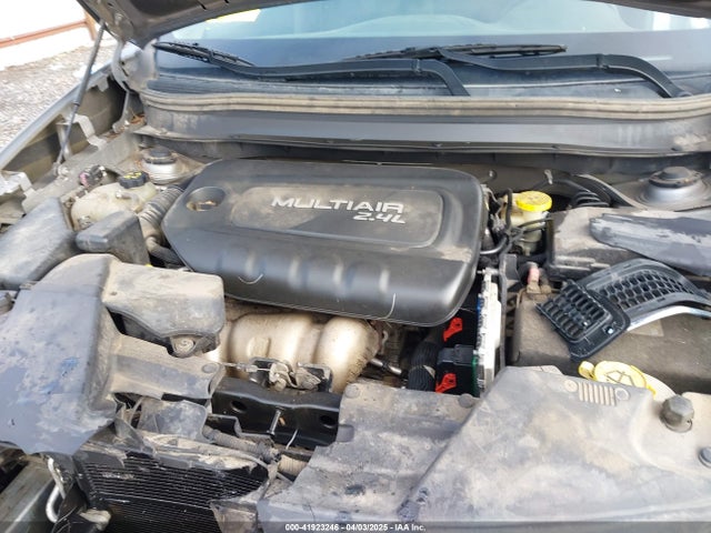 1C4PJMCB2EW172275 Jeep Cherokee Latitude