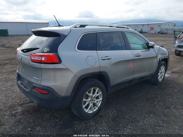 1C4PJMCB2EW172275 Jeep Cherokee Latitude