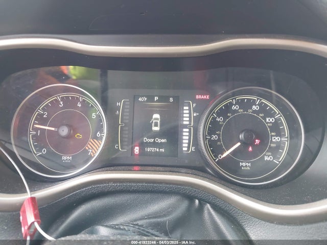 1C4PJMCB2EW172275 Jeep Cherokee Latitude