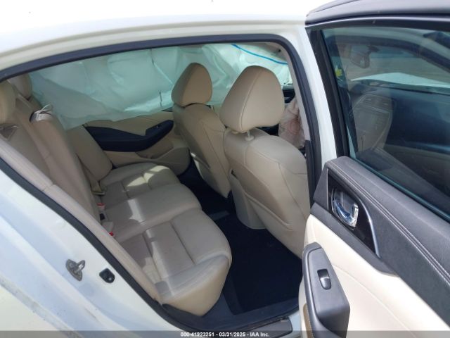 1N4AA6AP7GC429487 Nissan Maxima 3.5 Sv