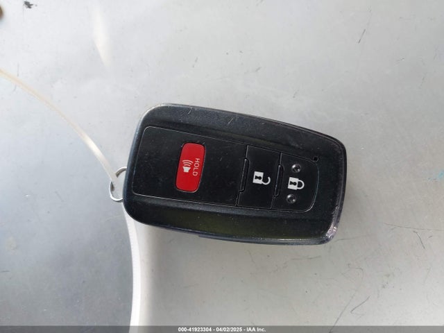 JTDKBRFU0G3007718 Toyota Prius Two