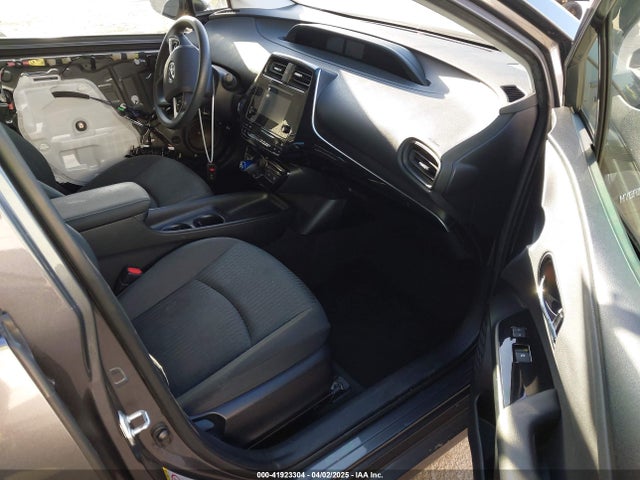 JTDKBRFU0G3007718 Toyota Prius Two