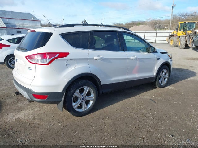 1FMCU9G9XFUC57304 Ford 2015