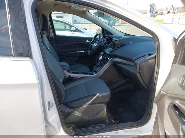 1FMCU9G9XFUC57304 Ford 2015