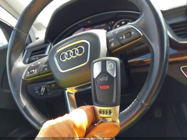 WA1BNAFY3J2234064 Audi Q5 2.0t Premium/2.0t Tech Premium