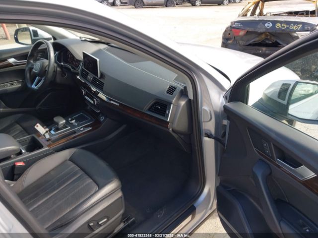 WA1BNAFY3J2234064 Audi Q5 2.0t Premium/2.0t Tech Premium