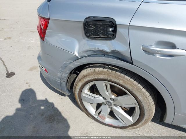 WA1BNAFY3J2234064 Audi Q5 2.0t Premium/2.0t Tech Premium