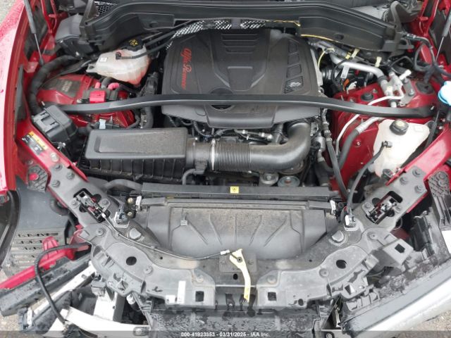 ZASFAKAN9J7B75330 Alfa Romeo Stelvio Awd