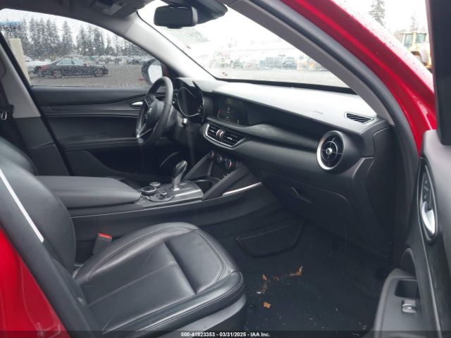 ZASFAKAN9J7B75330 Alfa Romeo Stelvio Awd