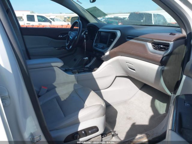 1GKKNMLA3HZ115211 GMC Acadia Slt-1