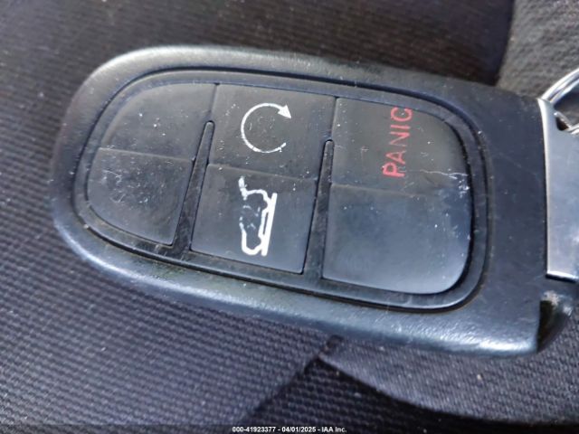 1C4PJLCB5GW107918 Jeep Cherokee Latitude