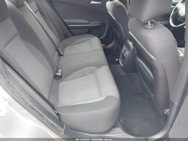 2C3CDXBGXFH856726 Dodge Charger Se