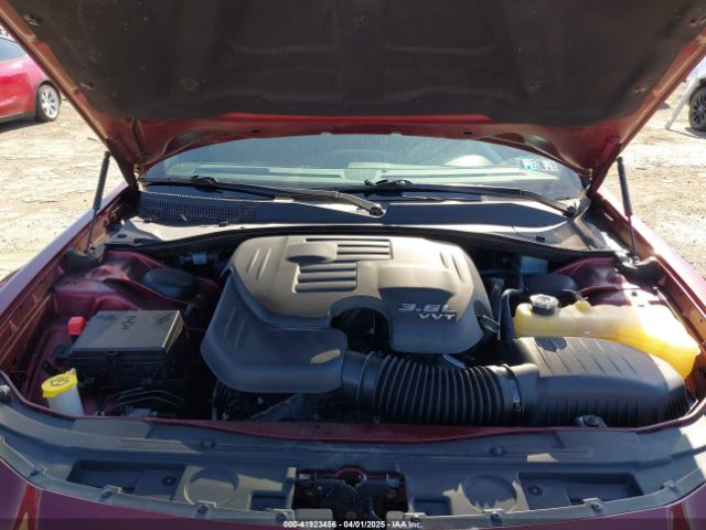 2019 CHRYSLER 300 2C3CCAGG0KH586117 Photo 9