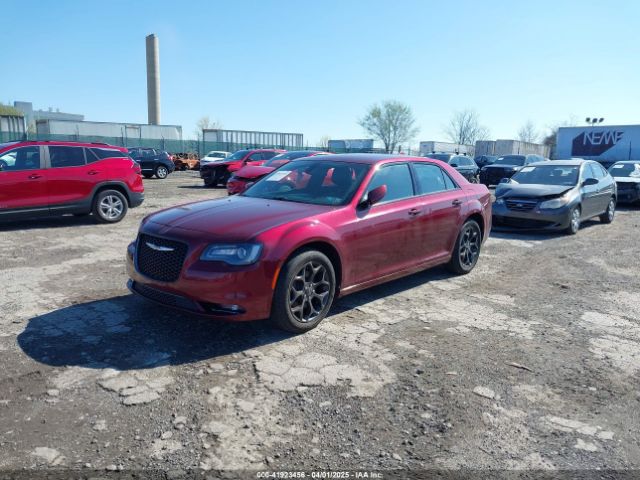2019 CHRYSLER 300 2C3CCAGG0KH586117 Photo 1
