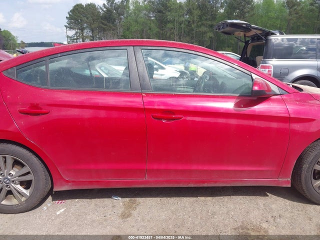 5NPD84LF9JH364777 Hyundai ELANTRA SEL