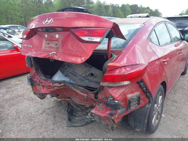 5NPD84LF9JH364777 Hyundai ELANTRA SEL