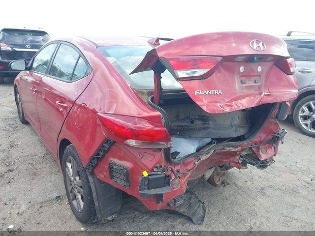 5NPD84LF9JH364777 Hyundai ELANTRA SEL
