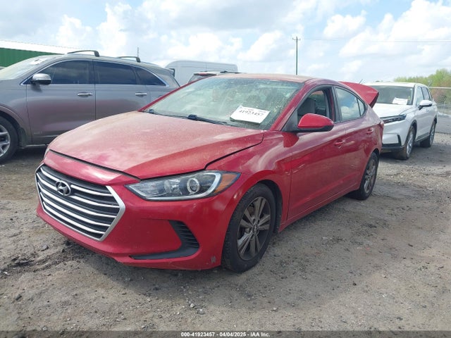 5NPD84LF9JH364777 Hyundai ELANTRA SEL